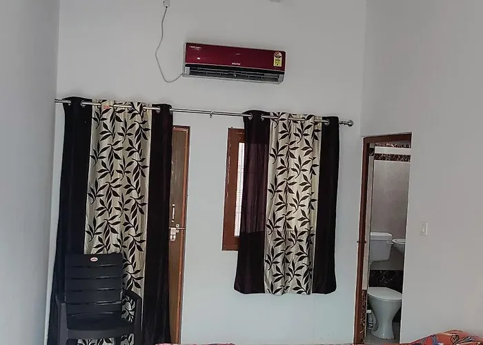 Nidhivan Homestay