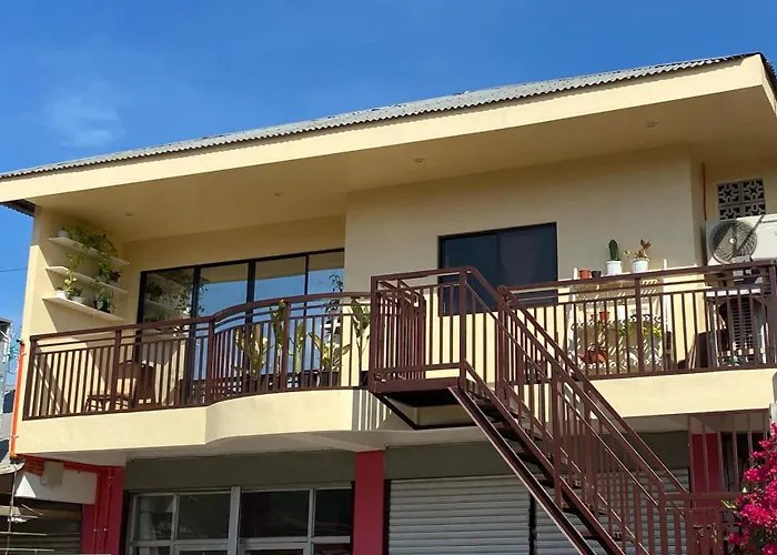 Lolit'S Pension House