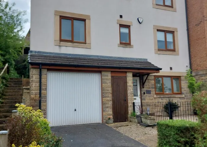 210 Greenlea Court