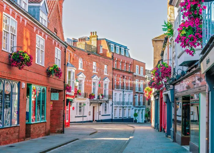 Central hotel: The White Hart Hotel Lincoln