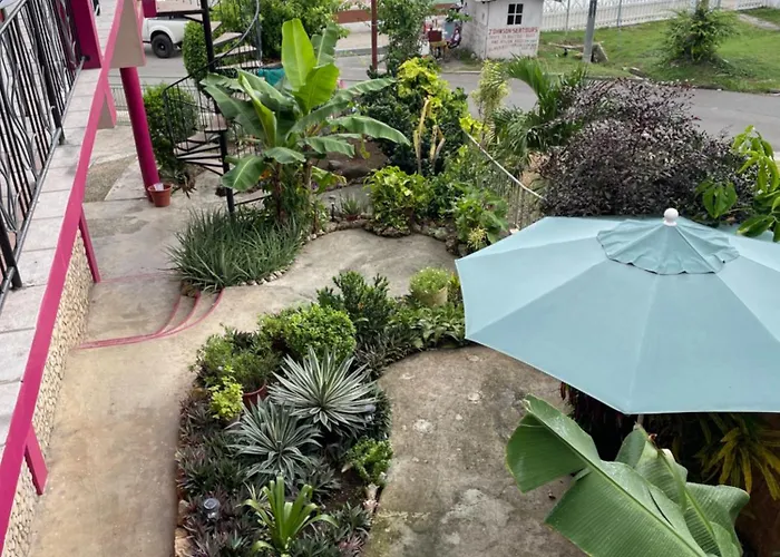 The Seaside Garden Guesthouse