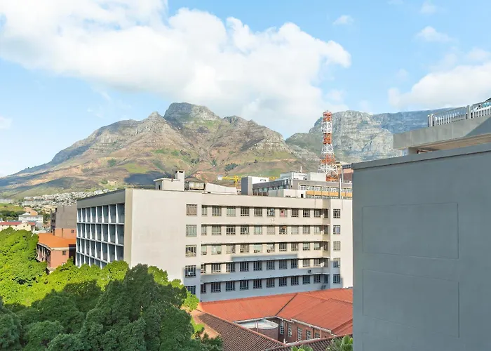 Central hotel: Neighbourgood East City