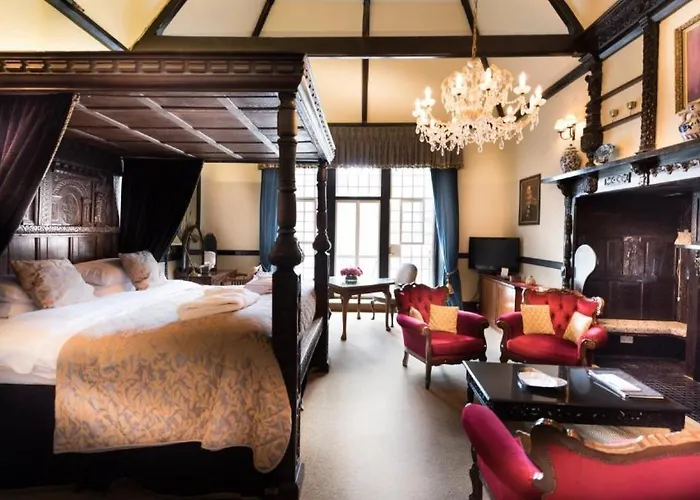 Romantic hotels Langtry Manor