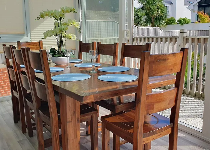 Panorama House - 400M From Sandbanks Beach