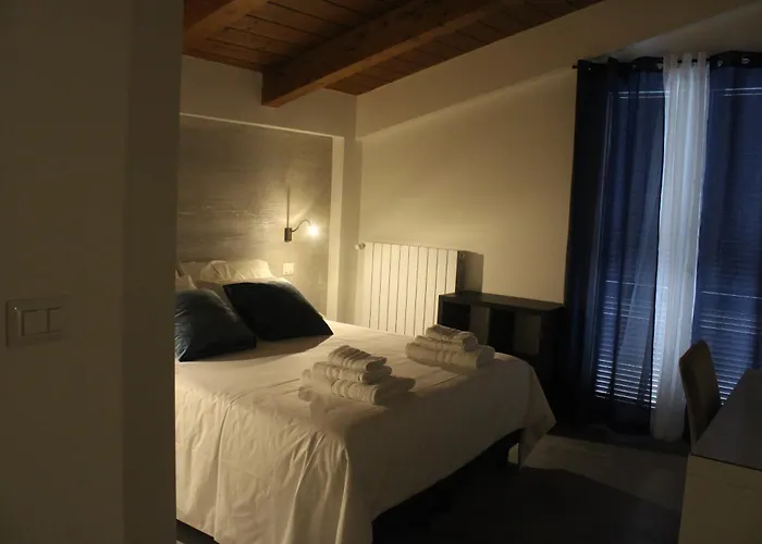 Colle Rooms HELIANTHUS