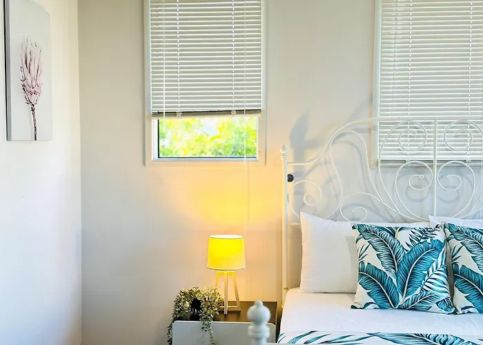 16B Peaceful Ensuite Room In Coopers Plains