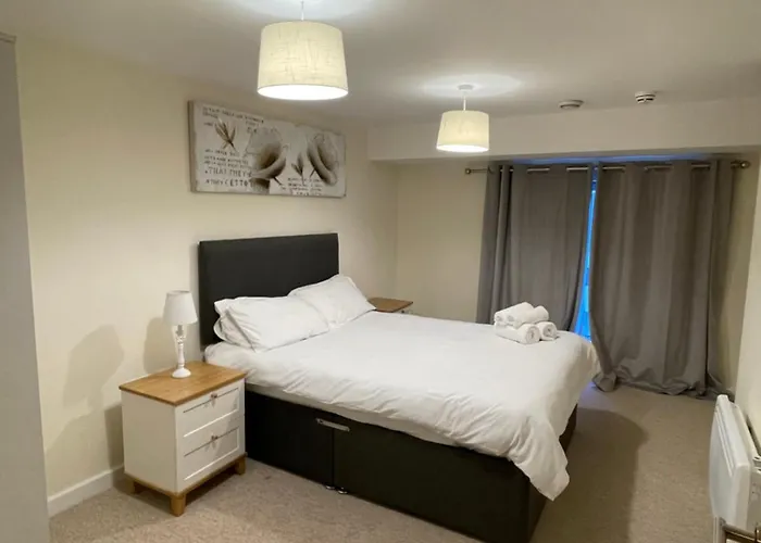 All Vacation Rentals Paramount, Swindon