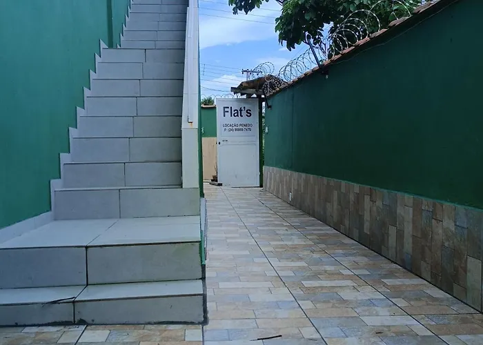 Flats 3 Locação Penedo RJ