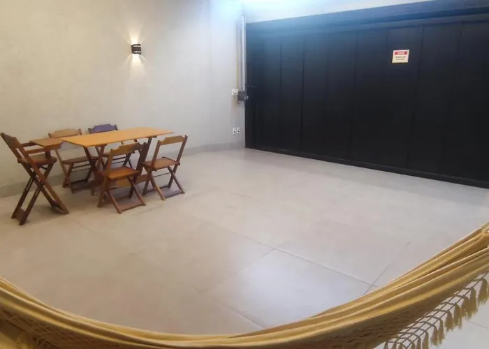 Suíte Aconchegante e Garagem Grátis - Até 4 Pessoas