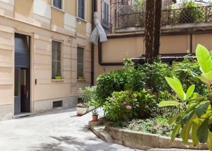 Exquisite Stay Via Crema