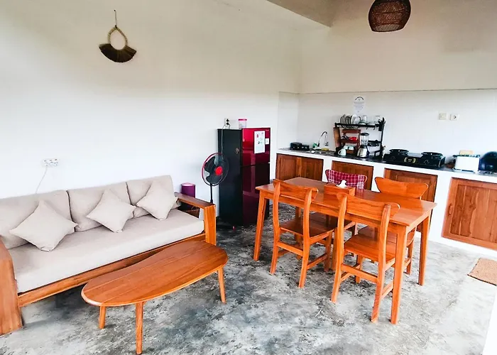 Turtle House Surf & Stay