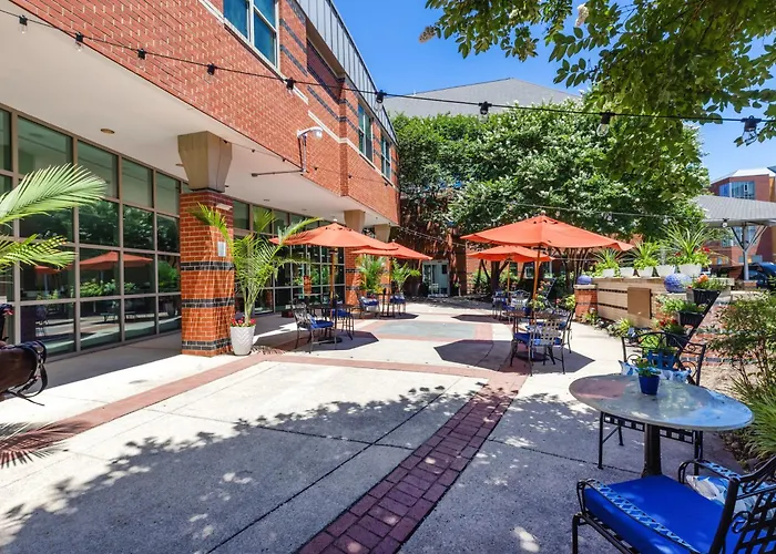 Hotel with view: Kellogg Conference Hotel Capitol Hill At Gallaudet University