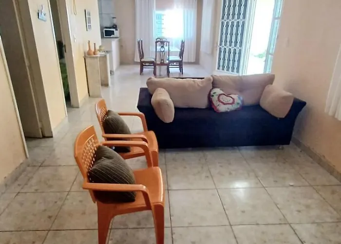 Casa e quarto por temporada, fim de semana e feriado