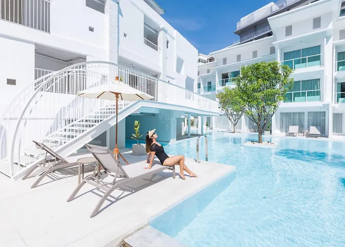 Hotels with pool Prima Pattaya