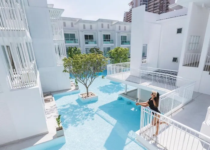 Hotels with pool Prima Pattaya