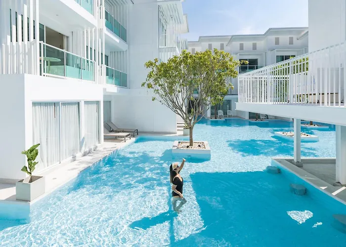 Hotels with pool Prima Pattaya
