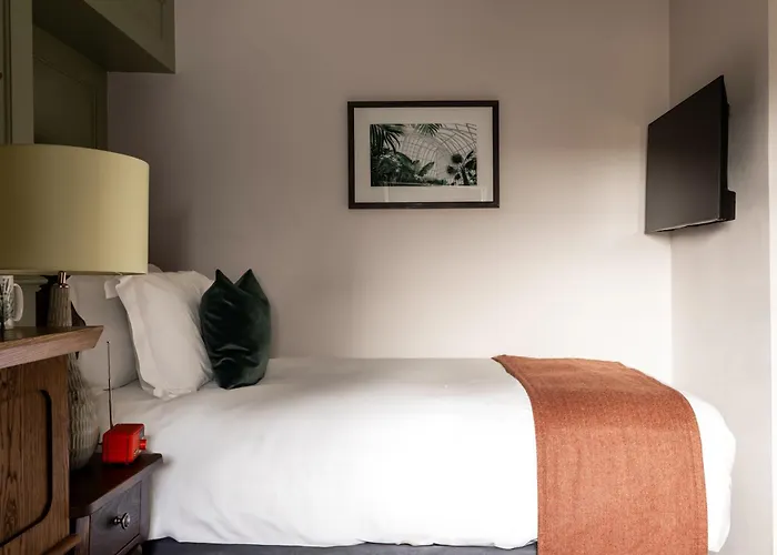 Coach & Horses Hotel