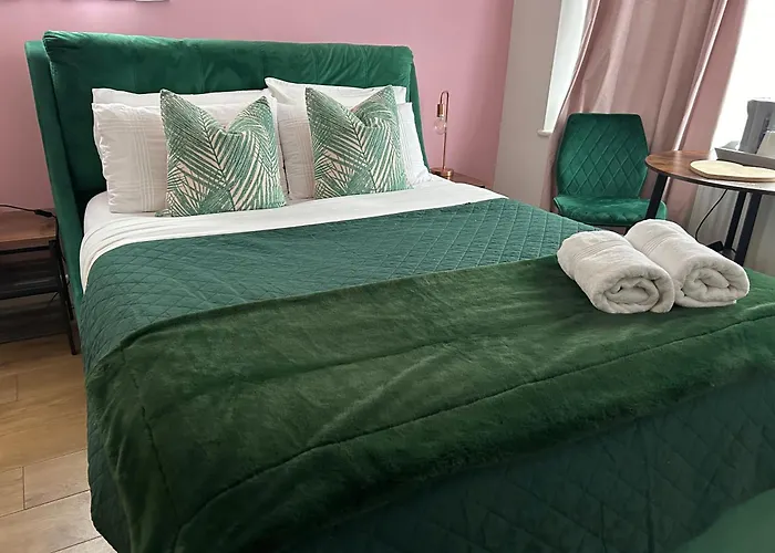 The Lily Pad Near Poole Dorset Self Contained Private Entrance And Free Parking