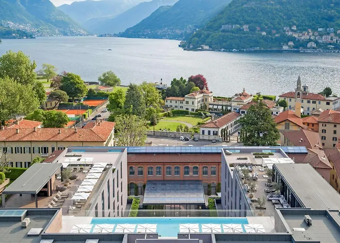 4 sterren hotel: Hilton Lake Como