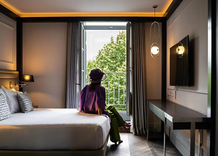 Luxury hotel only: Room Mate Collection Gorka, San Sebastian