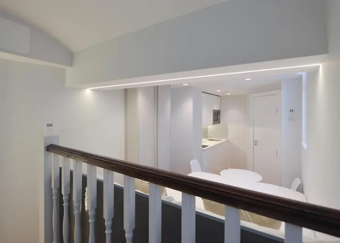 Stayprime Kensington Serviced s