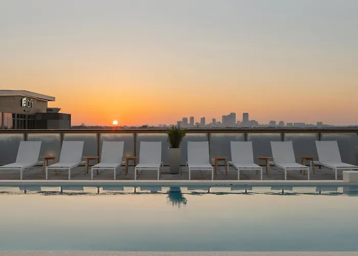 Luxury hotel only: Element Tampa Midtown