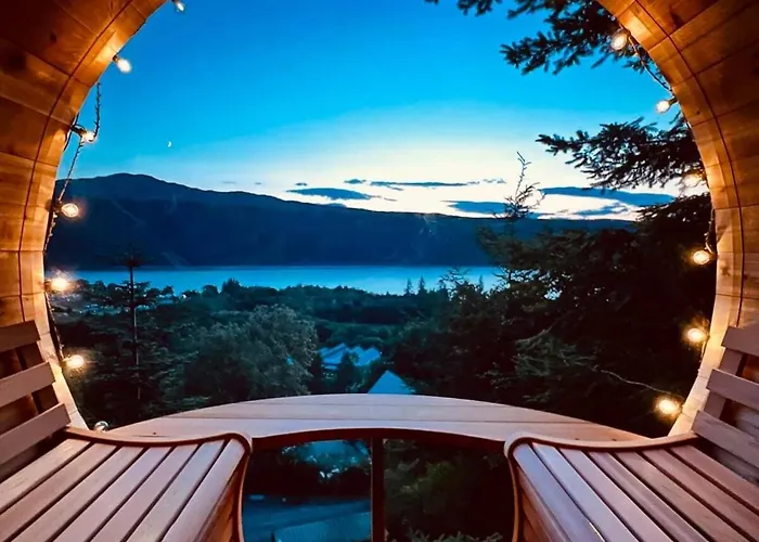 Holidays home s On Loch Ness