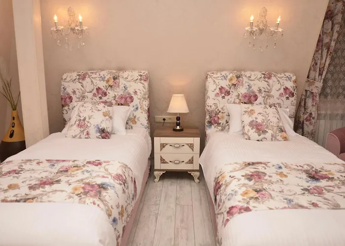 English Home Hotel Tbilisi