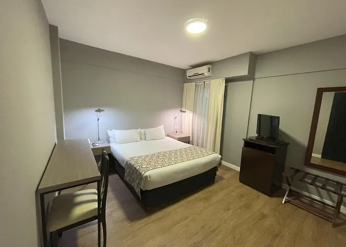 Hotel 8 De Octubre