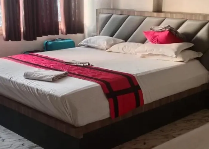 Hotel S.R Royale