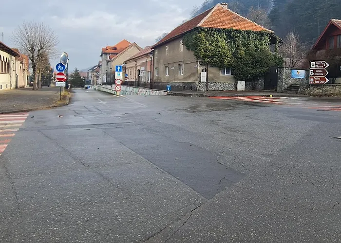 Casa Pe Vale