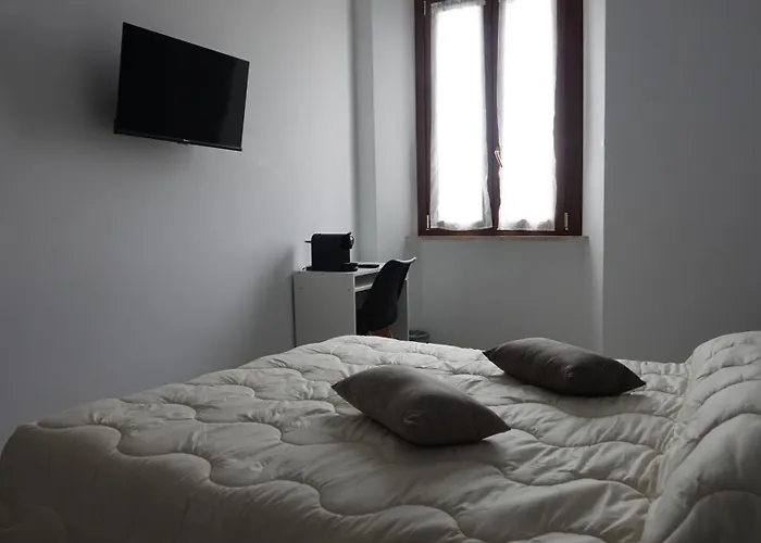 Podere Monfalcone Guest House