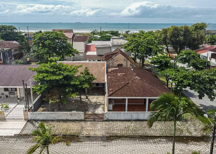 Memora Guesthouse Pontal do Paraná - Casa inteira ou Quartos a duas quadras da praia e próxima a Ilha do Mel