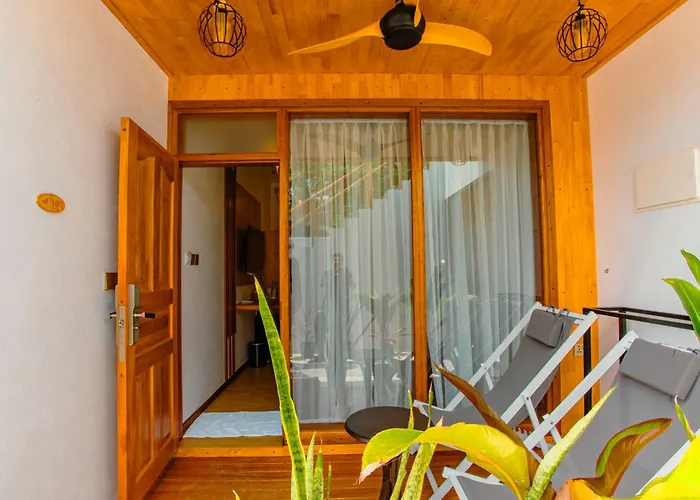 Sunny Stay Dhigurah