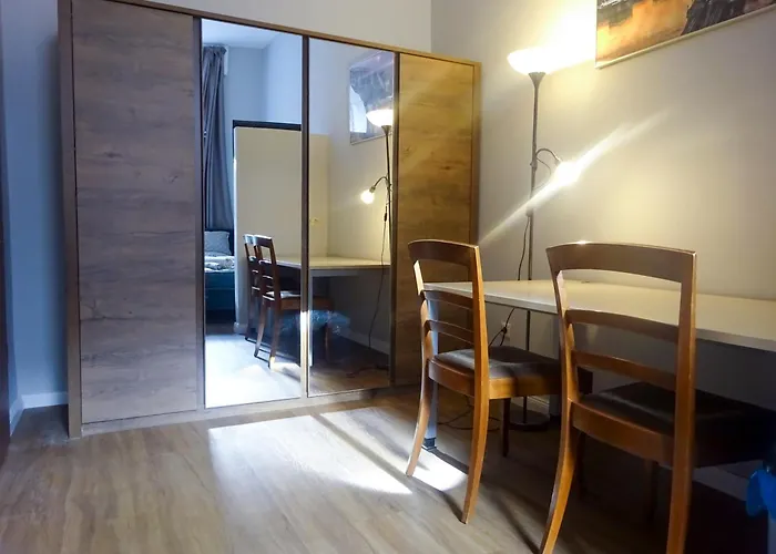 Corvin Point Rooms And Apartments