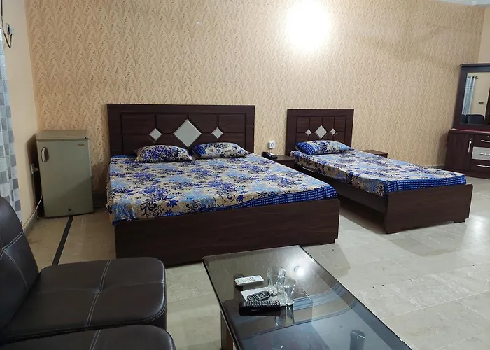 Family Guest House In Gulshan-E-Iqbal , Block-10