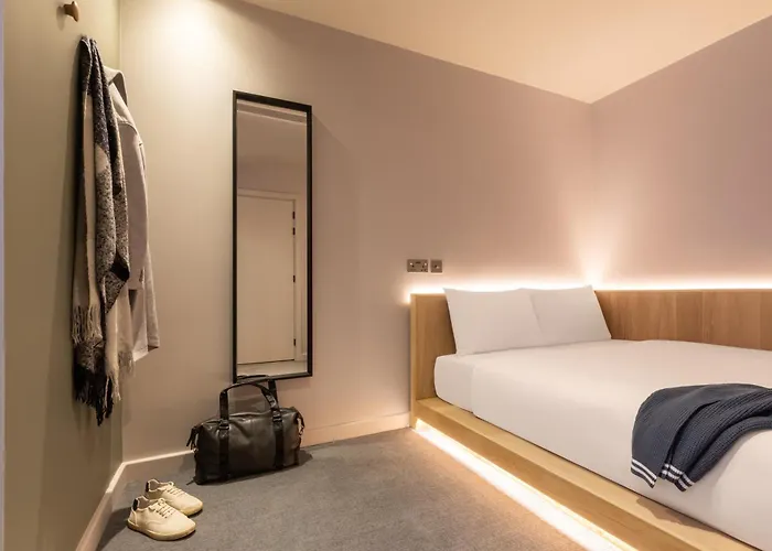 Hotels Close to Airport Zedwell Greenwich