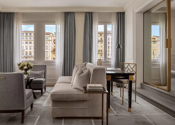 Pet Friendly hotel: Lungarno Luxury Apartments - By Lungarno Collection