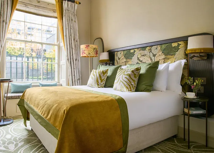 Townhouse On The Green