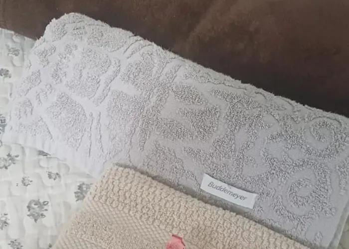 Suite Privativa Em Casa De Familia - Entrada Independente - A Tranquilidade - Conforto E Privacidade Que Vc Procura - Super Limpinha Com Cozinha Em Barao Geraldo- Perto De Tudo E Sossego Total