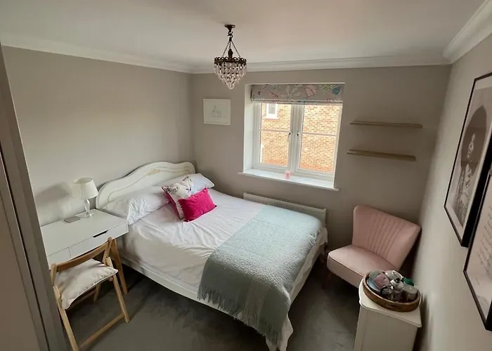 Cosy Room Near Poole, Dorset