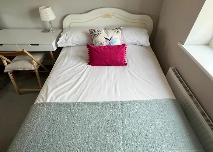 Cosy Room Near Poole, Dorset