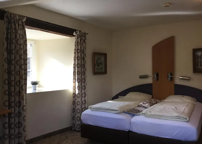 Logis Des Chevaliers & Rock Spa Wellness Esch Sur Sure