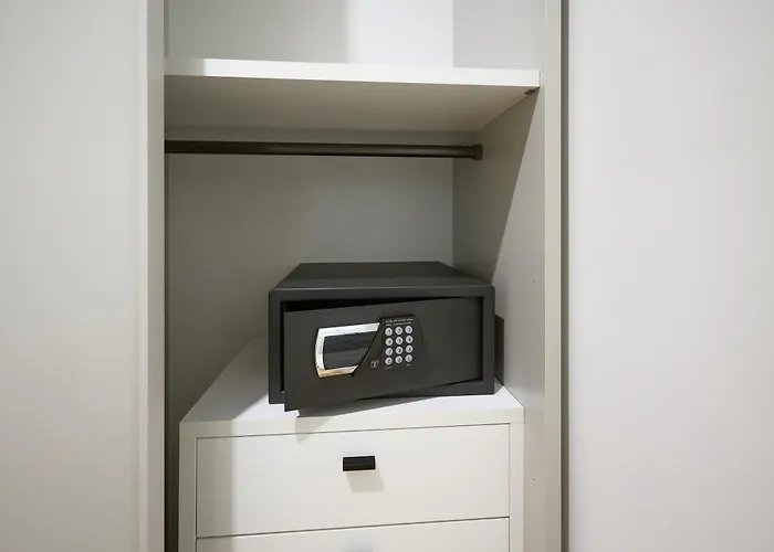 La Corte Rental Room