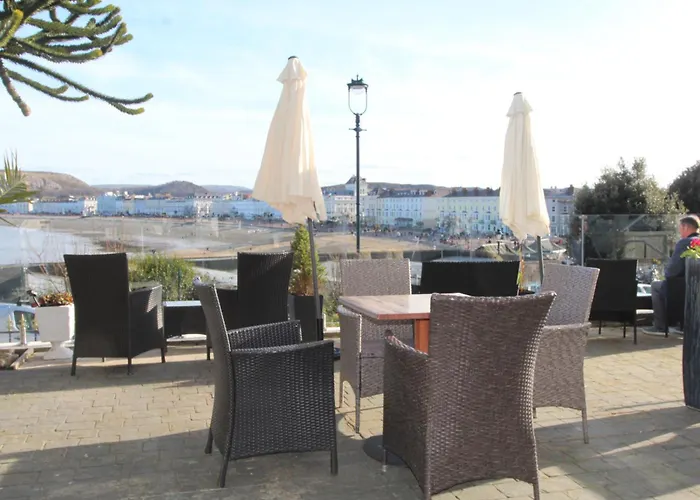 Bryn-Y-Mor Hotel (Adults Only)