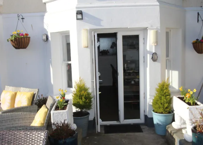 Bryn-Y-Mor Hotel (Adults Only)