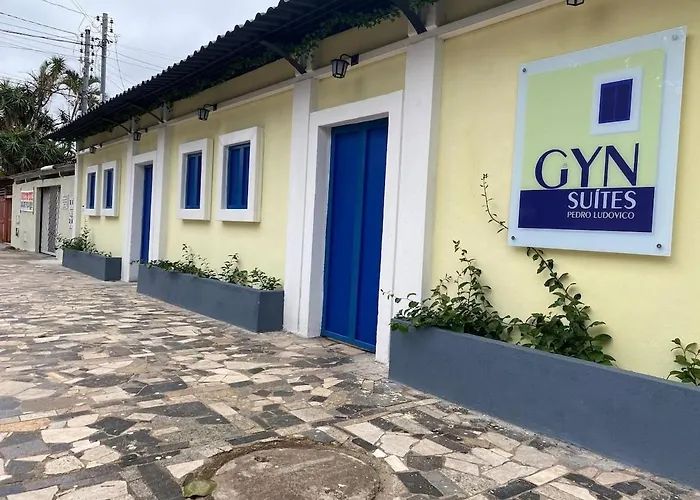 Gyn Suítes Universitário
