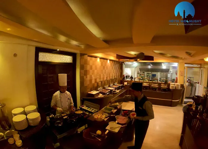 Luxury hotel only: Hotel Moonlight