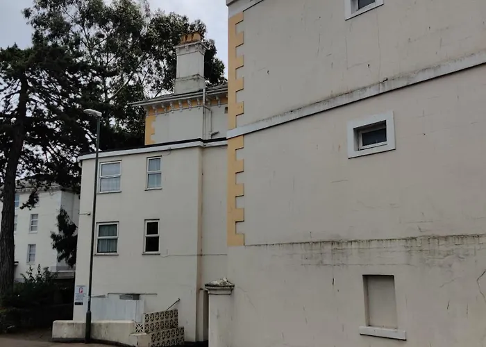 Resorts Guide Inglewood Palm , Abbey Sands Torquay