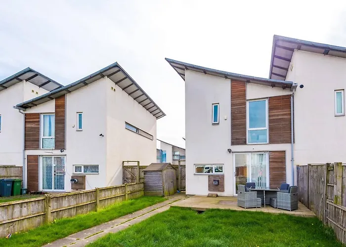 Pet Friendly hotel: Luxury City Stay Coop Live & Etihad With Free Parking